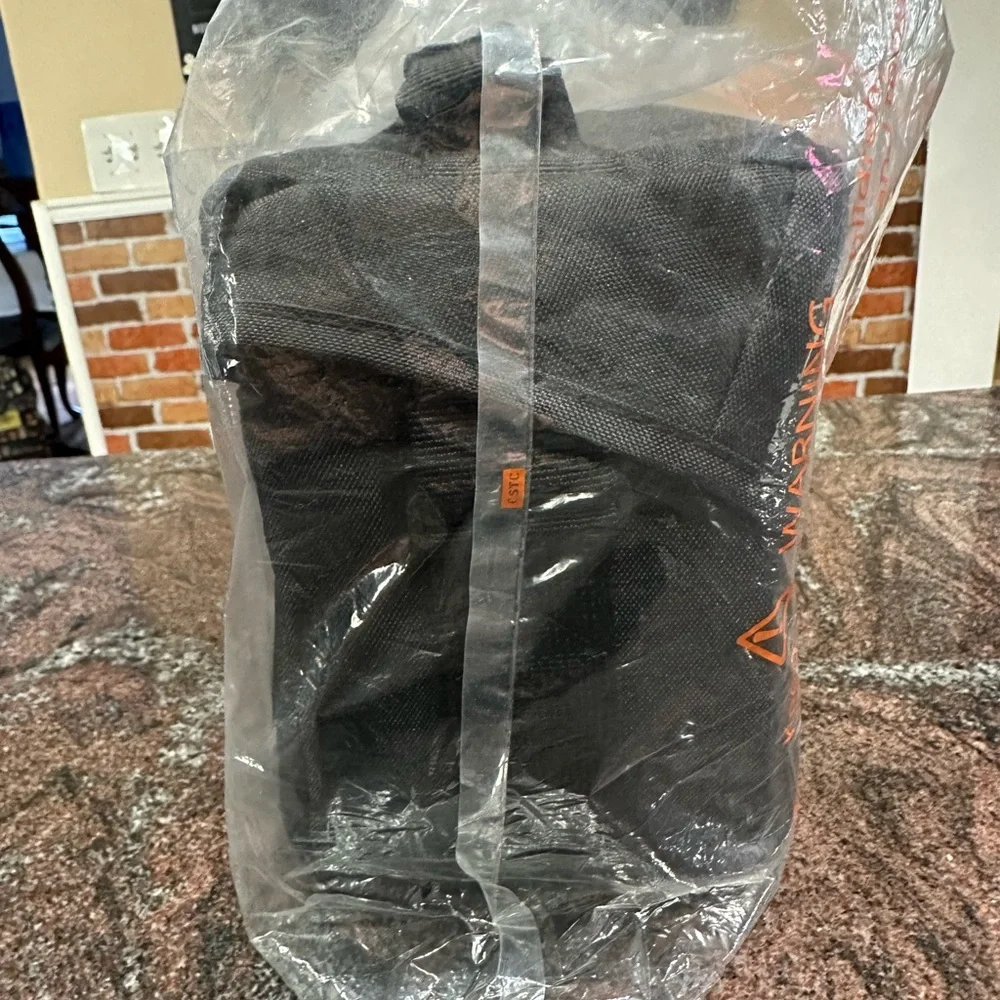 NWT Canon EOS Shoulder Bag 200ES